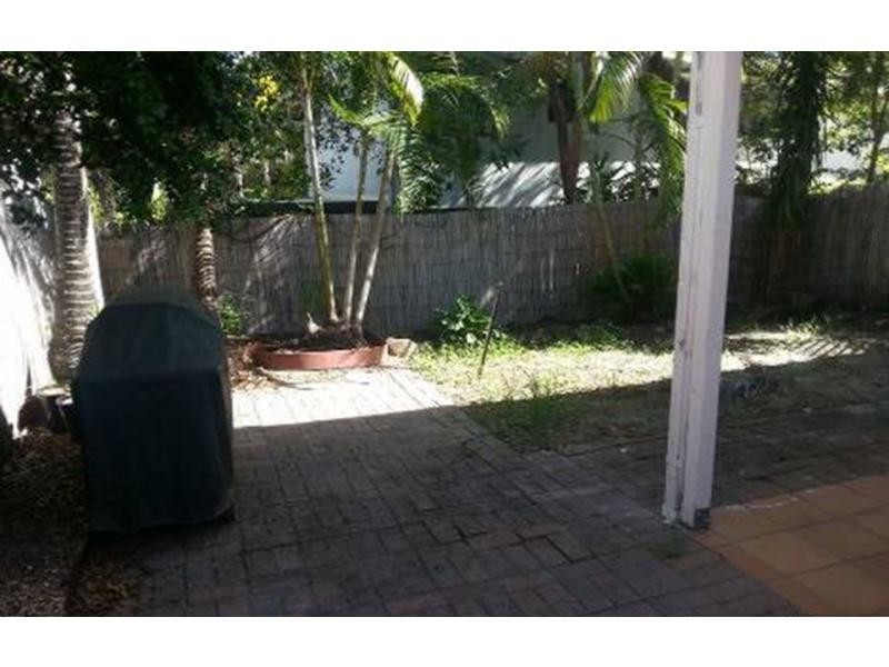 39/71 Olsen Avenue, Labrador QLD 4215