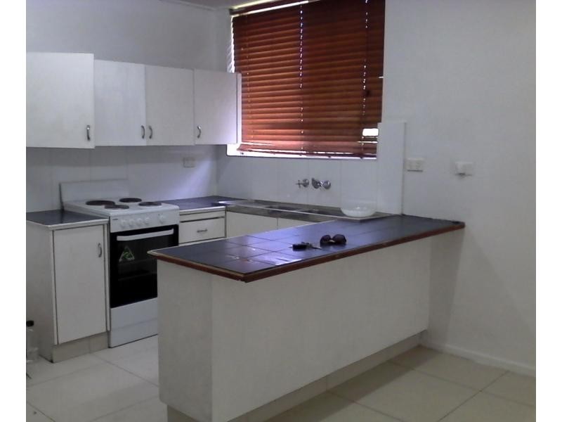 1/4 Marine Parade, Southport QLD 4215