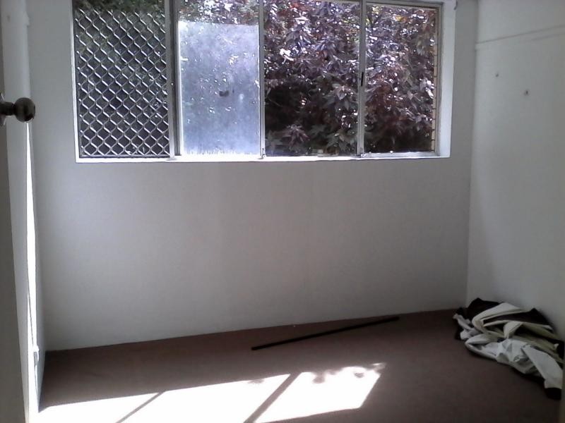 1/4 Marine Parade, Southport QLD 4215