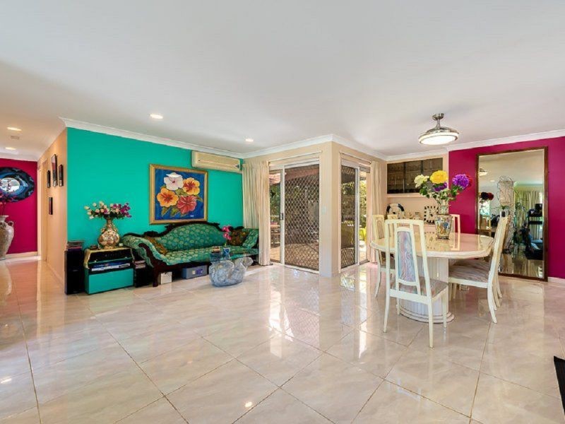 2 Camelot Crescent, Hollywell QLD 4216