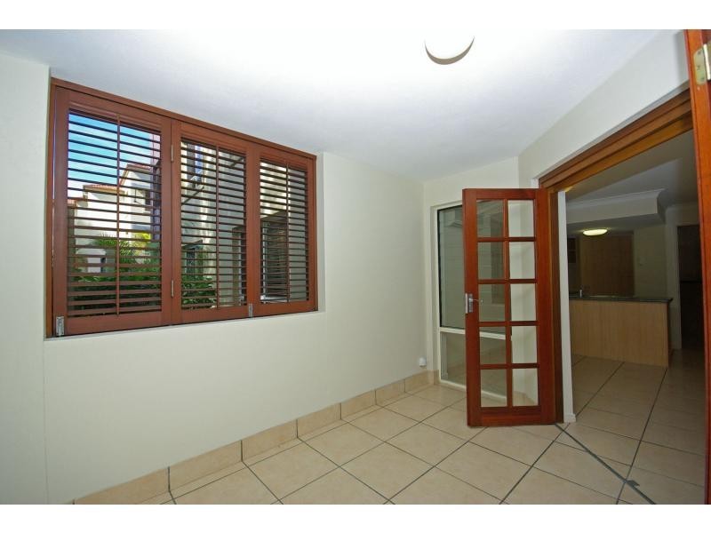 3/89 Bayview Street, Runaway Bay QLD 4216