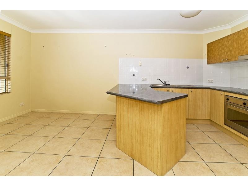 3/89 Bayview Street, Runaway Bay QLD 4216