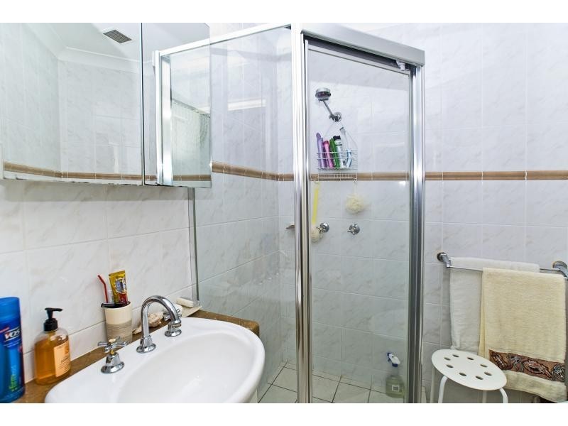 3/89 Bayview Street, Runaway Bay QLD 4216