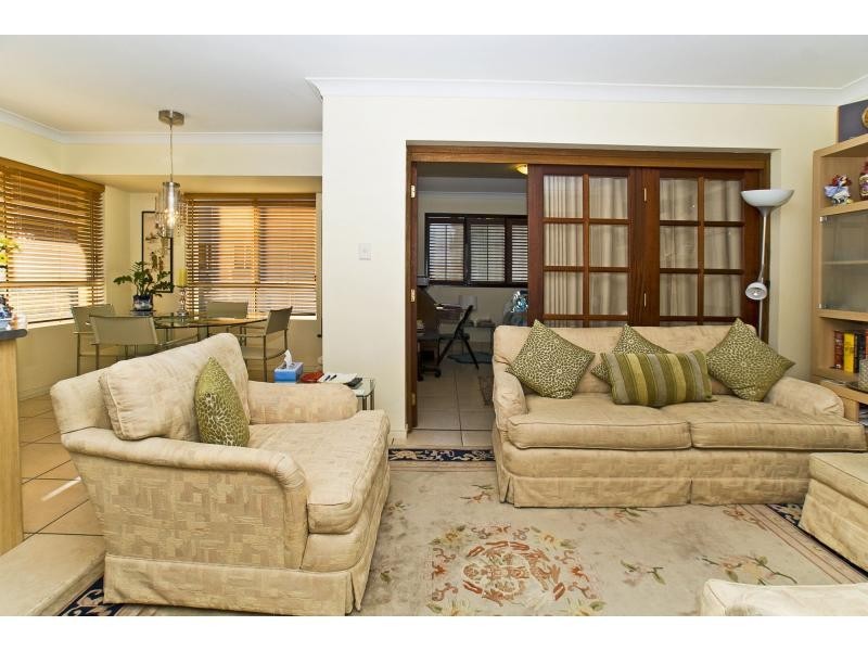 3/89 Bayview Street, Runaway Bay QLD 4216