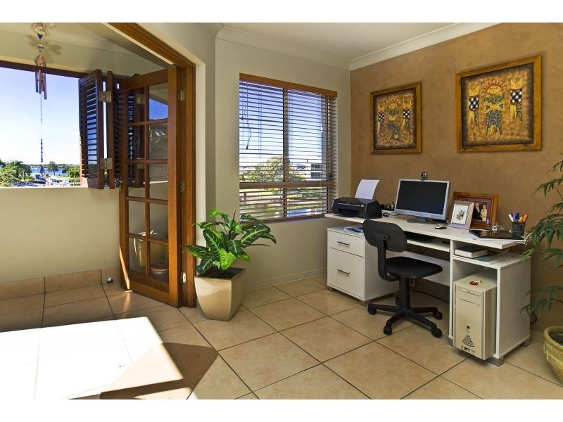 15/89 Bayview Street, Runaway Bay QLD 4216
