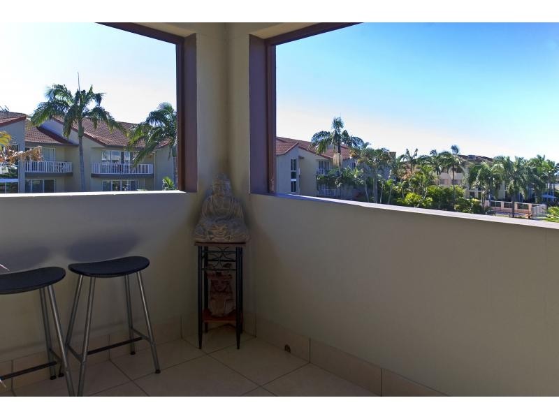 15/89 Bayview Street, Runaway Bay QLD 4216