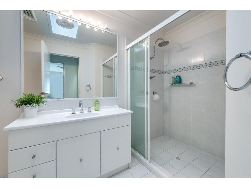 22/3 Lee Road, MARINER QUAYS, Runaway Bay QLD 4216