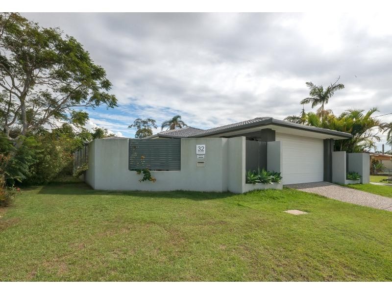 32 Jacaranda Avenue, Hollywell QLD 4216