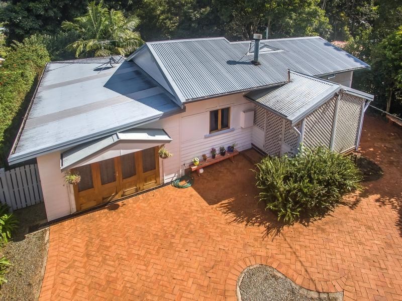 18 Monte Street, Tamborine Mountain QLD 4272