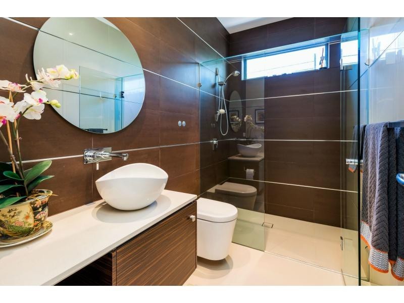 6 Kensington Mews, Sovereign Islands QLD 4216