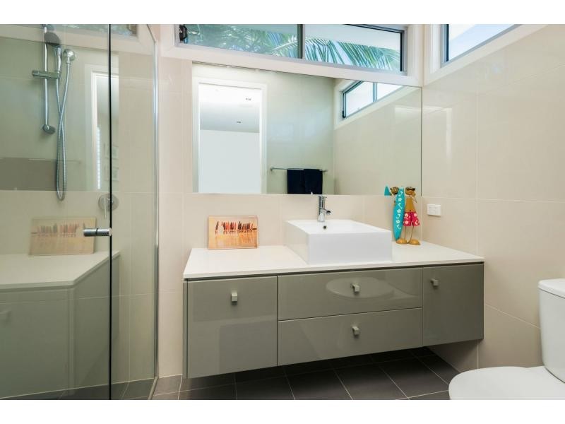 6 Kensington Mews, Sovereign Islands QLD 4216