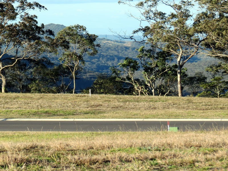 L3 Oak Hill Place , OAK HILL ESTATE, Preston QLD 4352