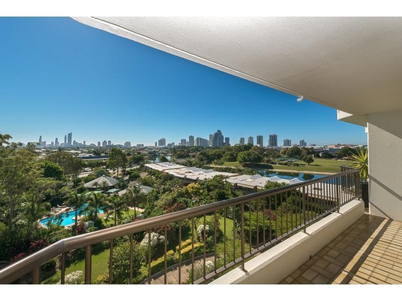 25/54 Hooker Boulevard, Mermaid Waters QLD 4218