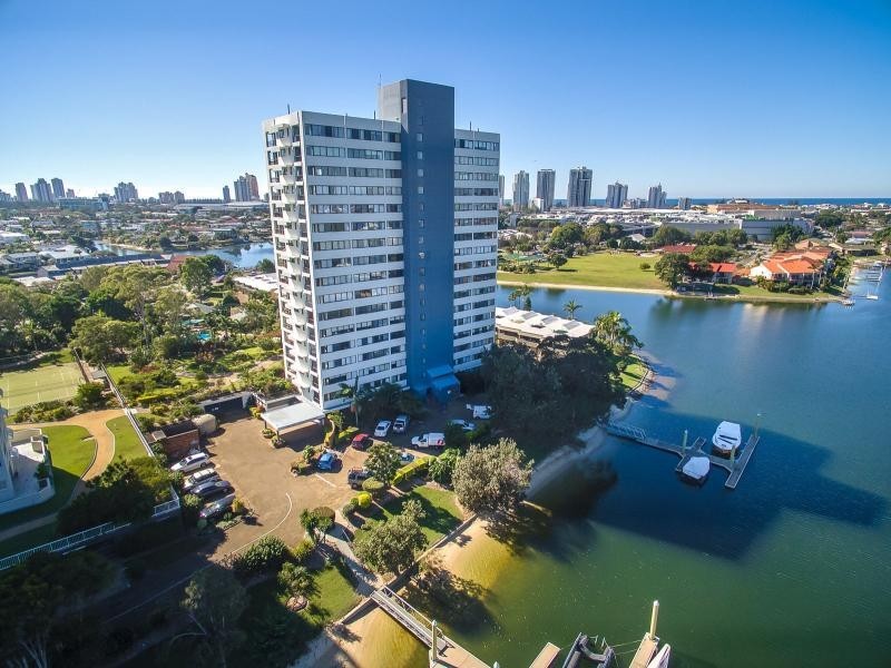 25/54 Hooker Boulevard, Mermaid Waters QLD 4218