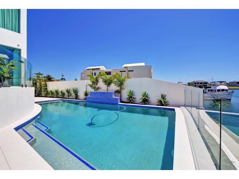 63 The Sovereign Mile, Sovereign Islands QLD 4216