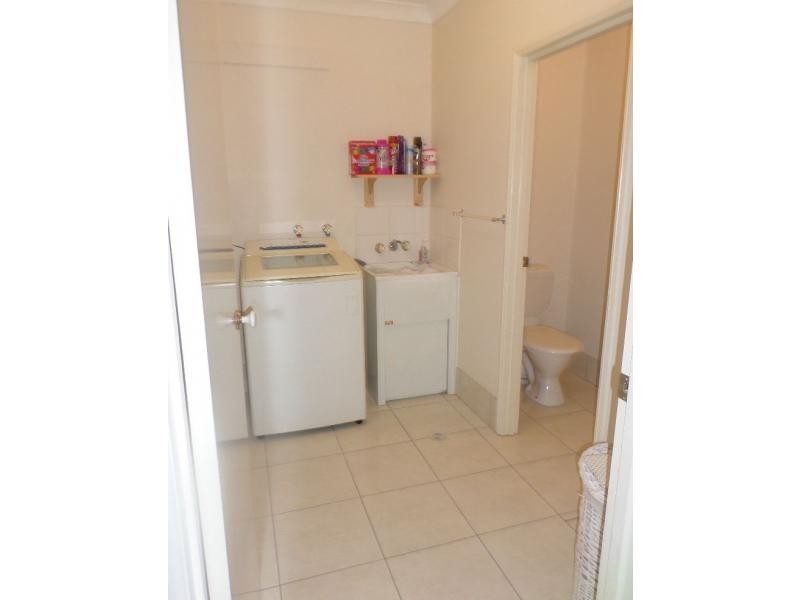 2004/6 Crestridge Crescent, Oxenford QLD 4210