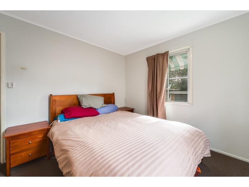 18 Allden Avenue, Labrador QLD 4215