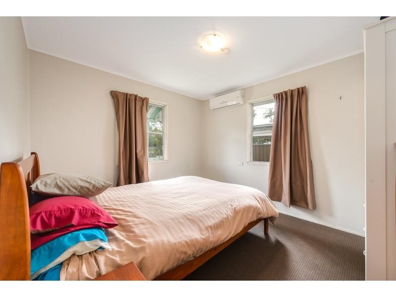 18 Allden Avenue, Labrador QLD 4215