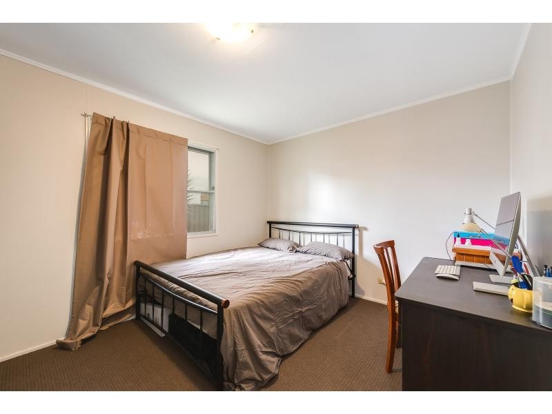 18 Allden Avenue, Labrador QLD 4215