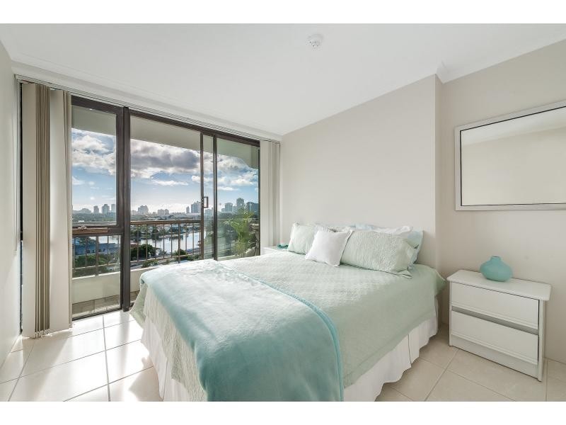 44/54 Hooker Boulevard, Mermaid Waters QLD 4218
