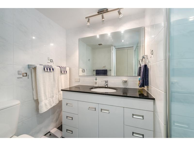 44/54 Hooker Boulevard, Mermaid Waters QLD 4218