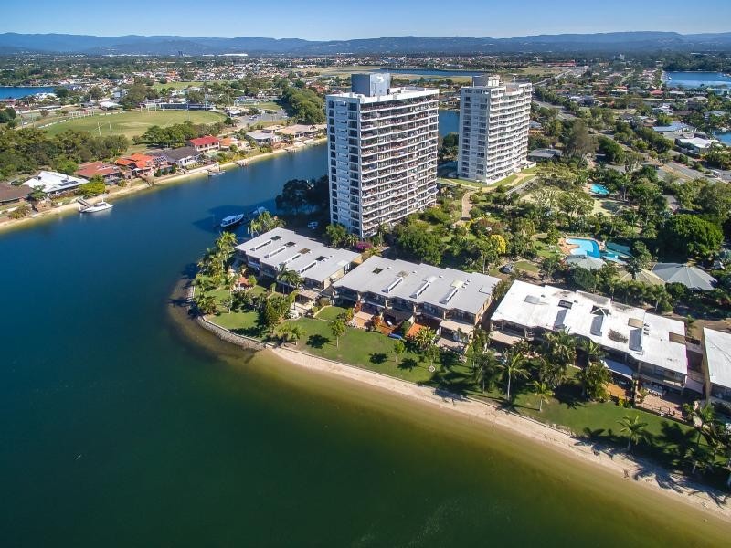 44/54 Hooker Boulevard, Mermaid Waters QLD 4218