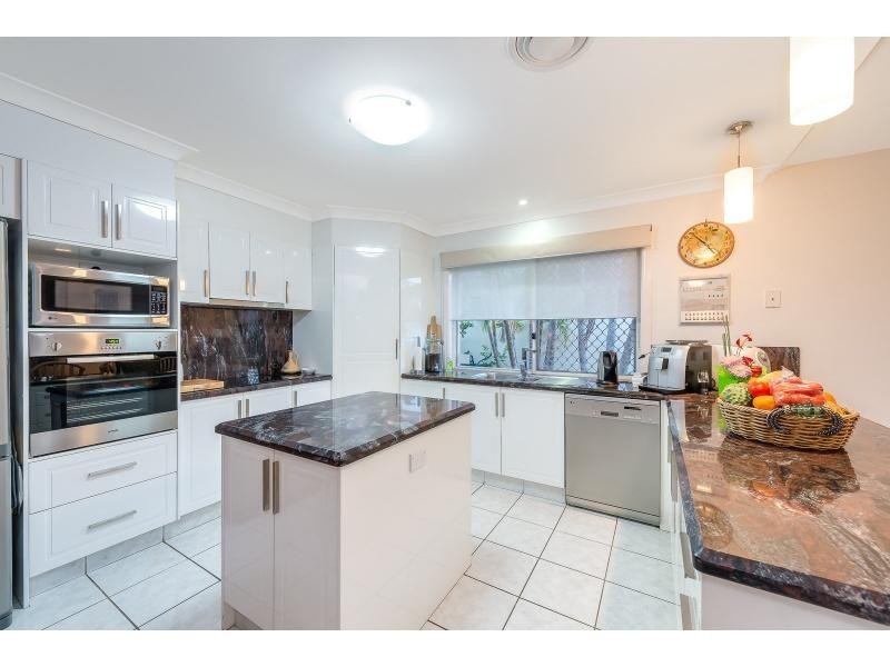 21 Highview Place, Parkwood QLD 4214