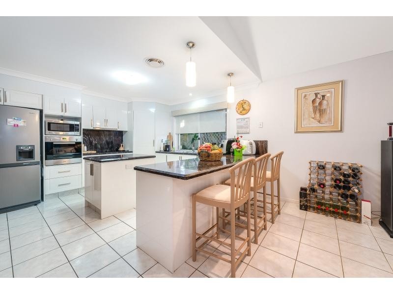 21 Highview Place, Parkwood QLD 4214