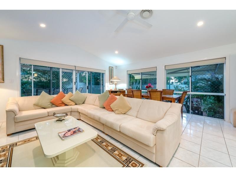 21 Highview Place, Parkwood QLD 4214