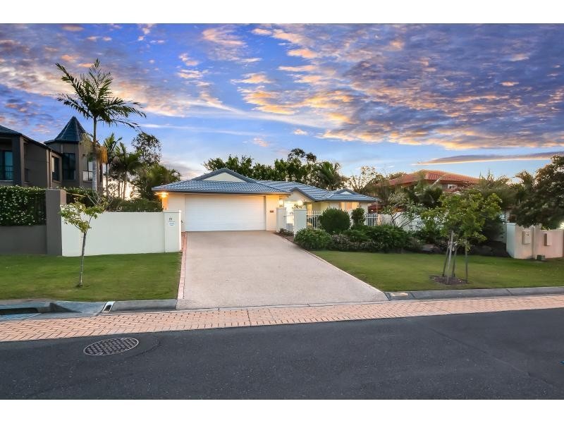 21 Highview Place, Parkwood QLD 4214