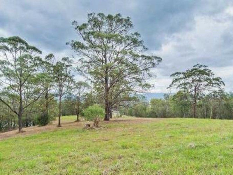 30 Holyrood Road, Maudsland QLD 4210