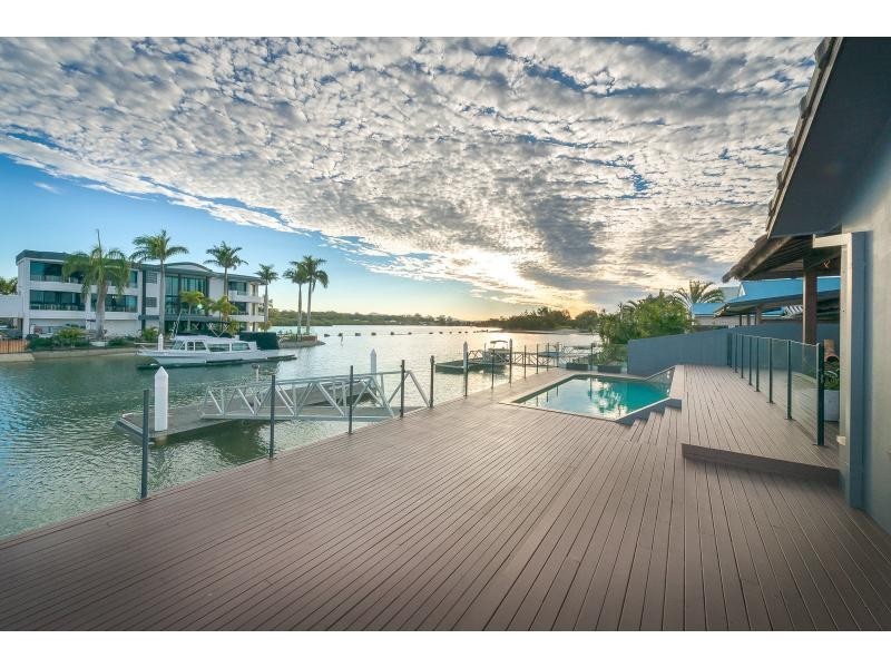 10 Oxley Drive, Paradise Point QLD 4216