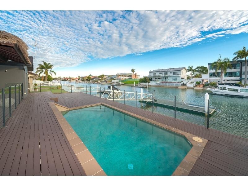 10 Oxley Drive, Paradise Point QLD 4216