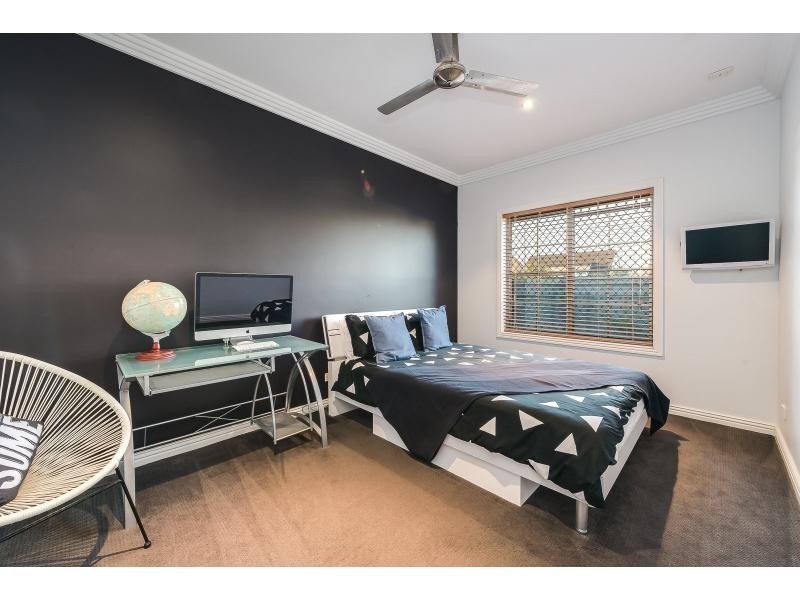 10 Oxley Drive, Paradise Point QLD 4216
