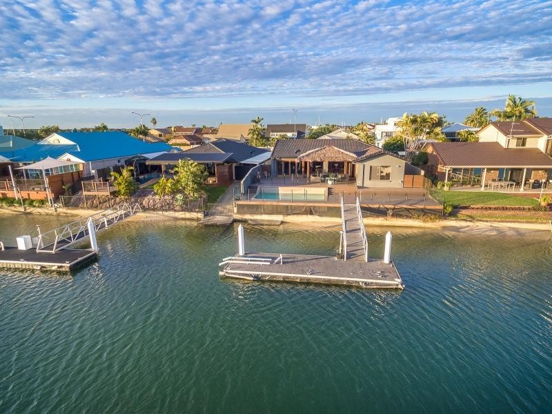 10 Oxley Drive, Paradise Point QLD 4216