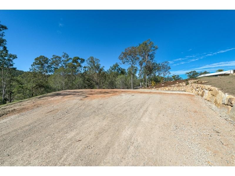 42 Holyrood Road, Maudsland QLD 4210