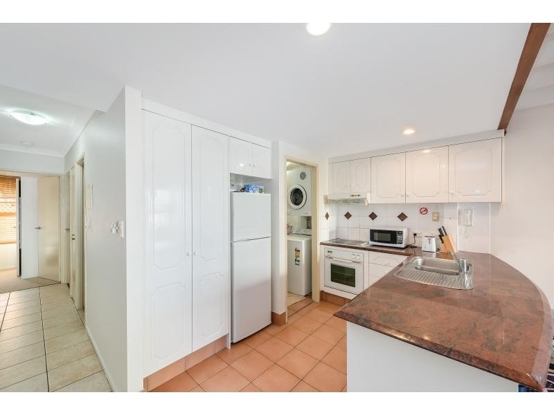 14/7-9 Robert Street, Labrador QLD 4215