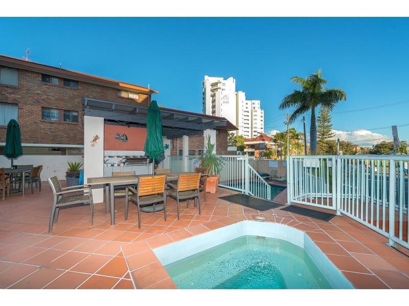14/7-9 Robert Street, Labrador QLD 4215