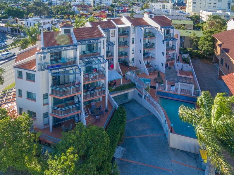 14/7-9 Robert Street, Labrador QLD 4215