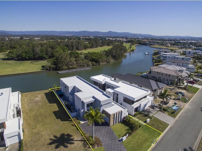 7620 Fairway Boulevard, Hope Island QLD 4212