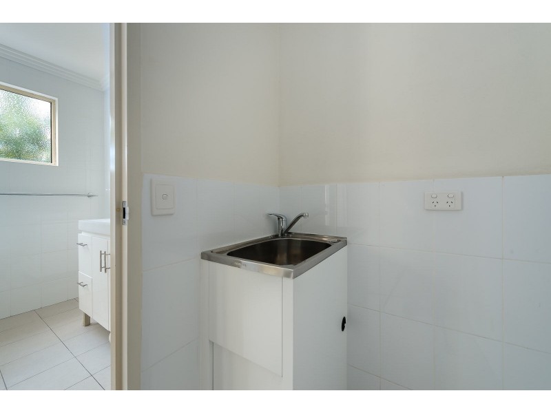 2/4 Locke Street, Southport QLD 4215