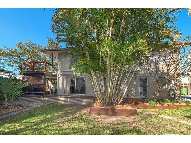 98 Turpin Road, Labrador QLD 4215