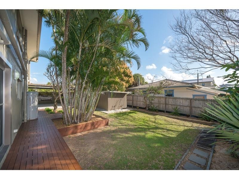 98 Turpin Road, Labrador QLD 4215