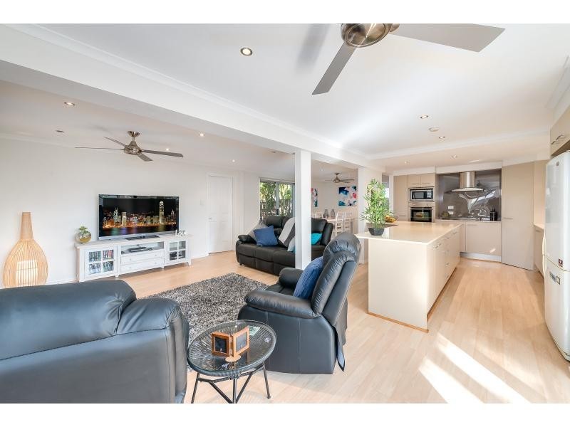 98 Turpin Road, Labrador QLD 4215