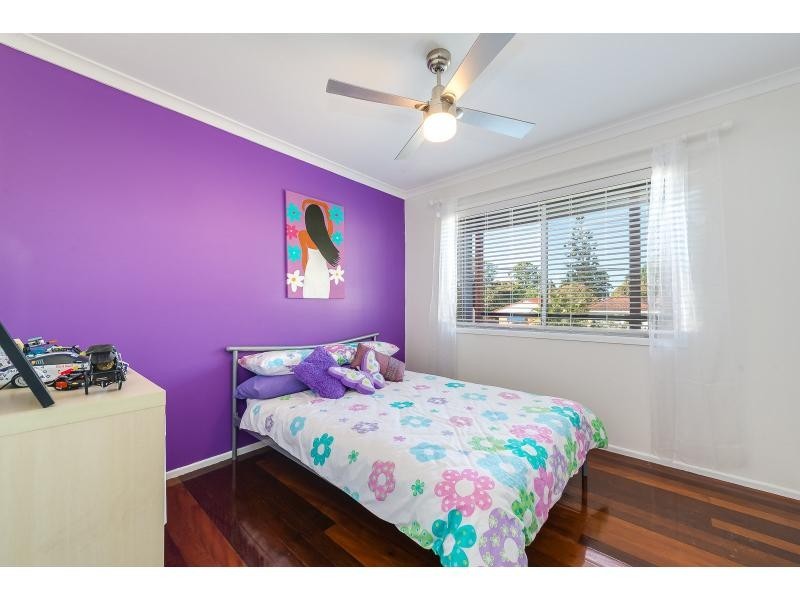 98 Turpin Road, Labrador QLD 4215