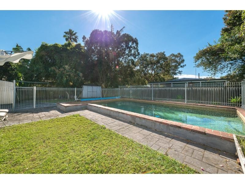 67 Turpin Road, Labrador QLD 4215