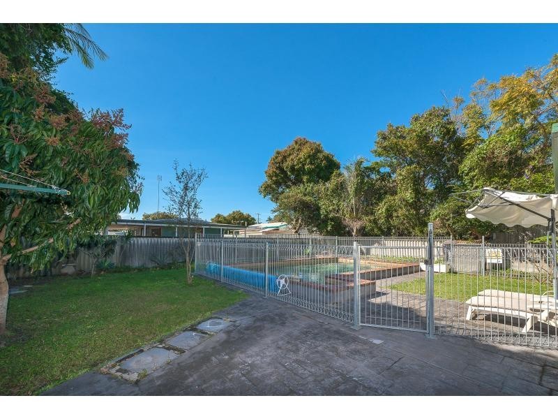 67 Turpin Road, Labrador QLD 4215