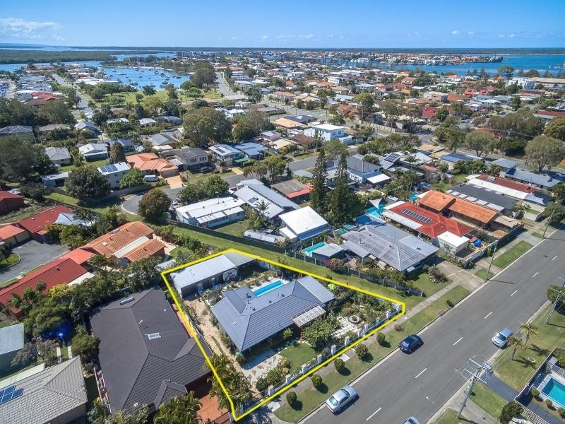 15 Sunbird Avenue, Paradise Point QLD 4216