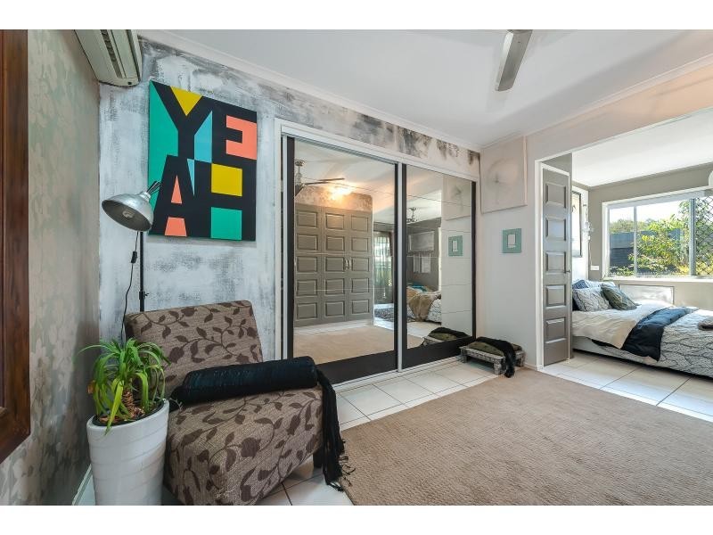 15 Sunbird Avenue, Paradise Point QLD 4216