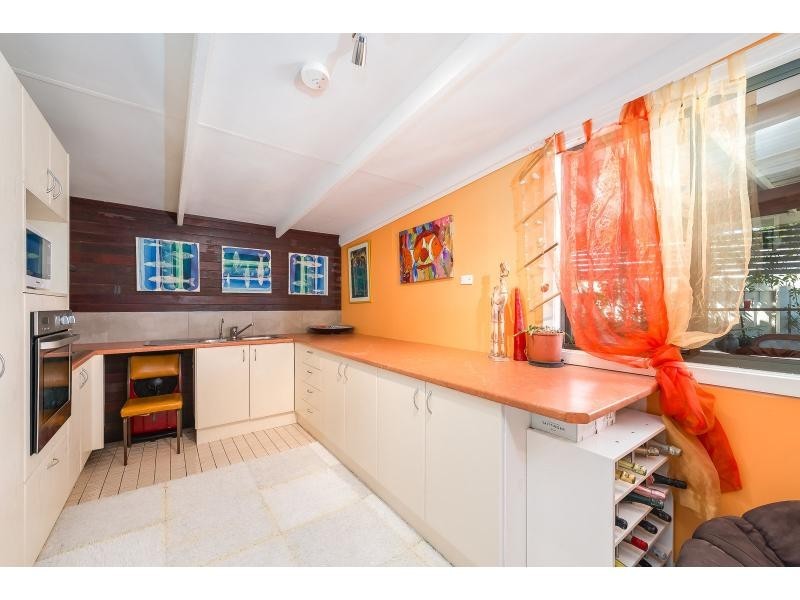 15 Sunbird Avenue, Paradise Point QLD 4216